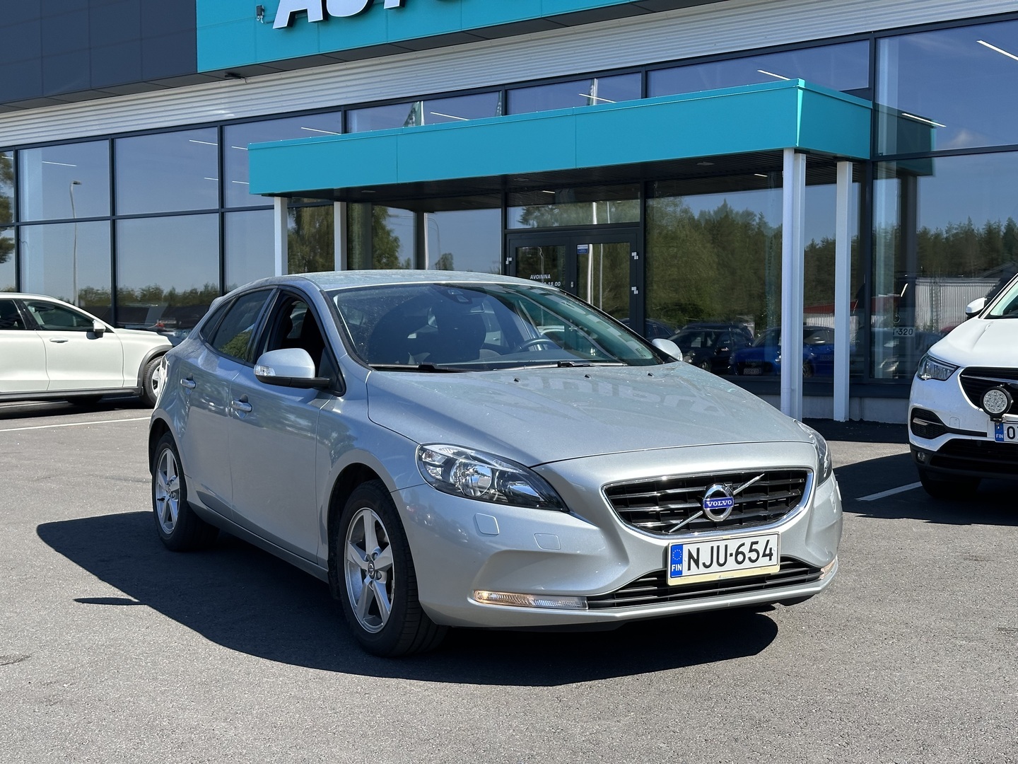 Auto Volvo V40