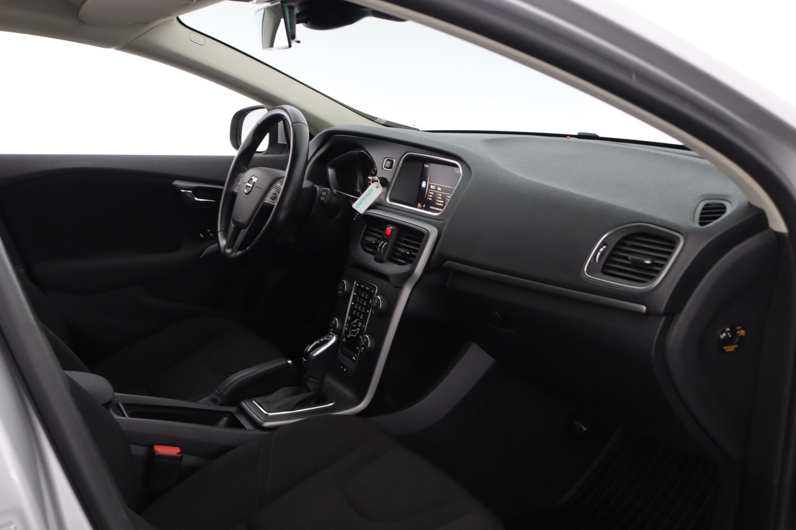 Volvo V40 T3 Kinetic aut 2019, bild 7/20