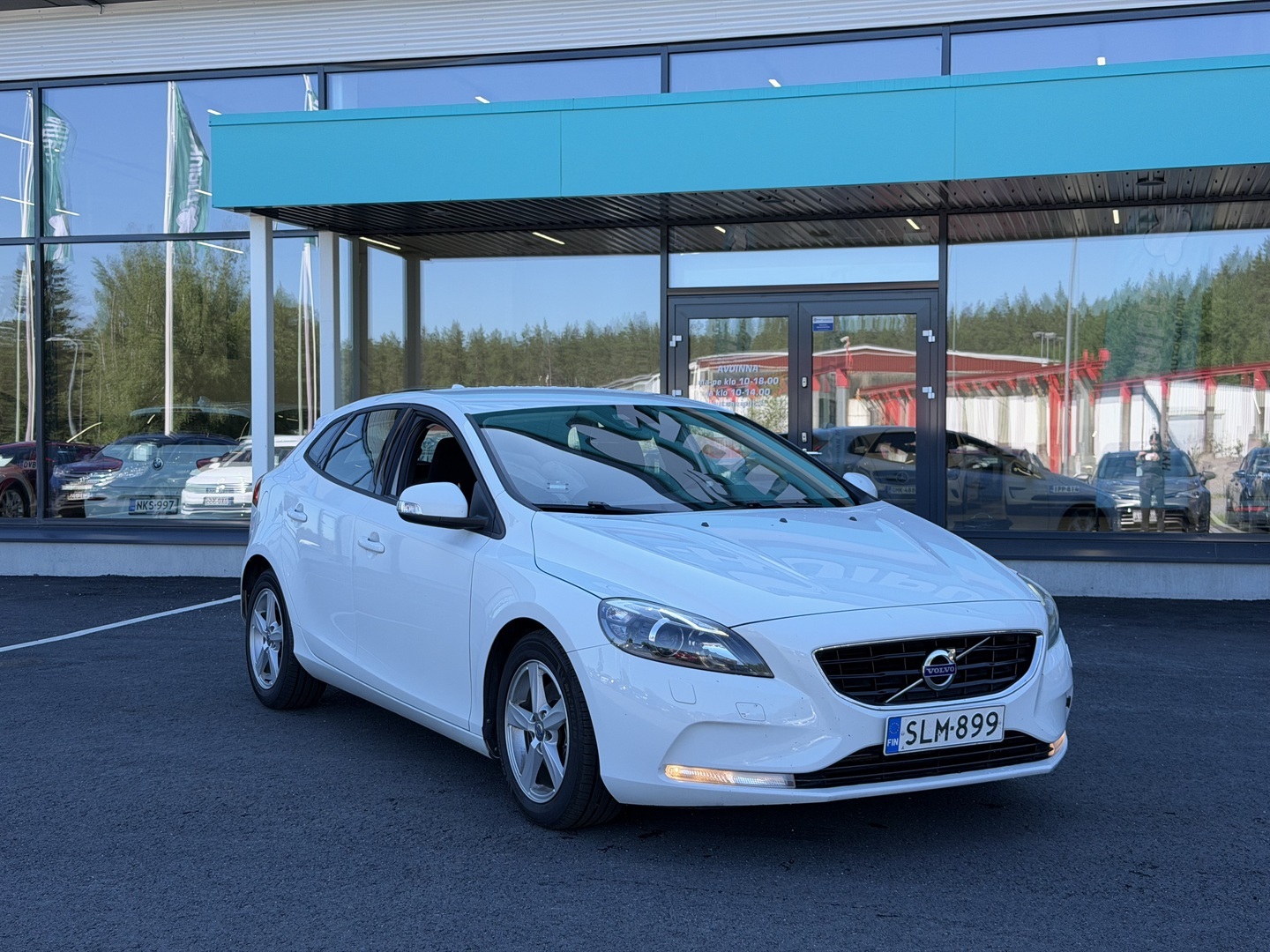 Auto Volvo V40