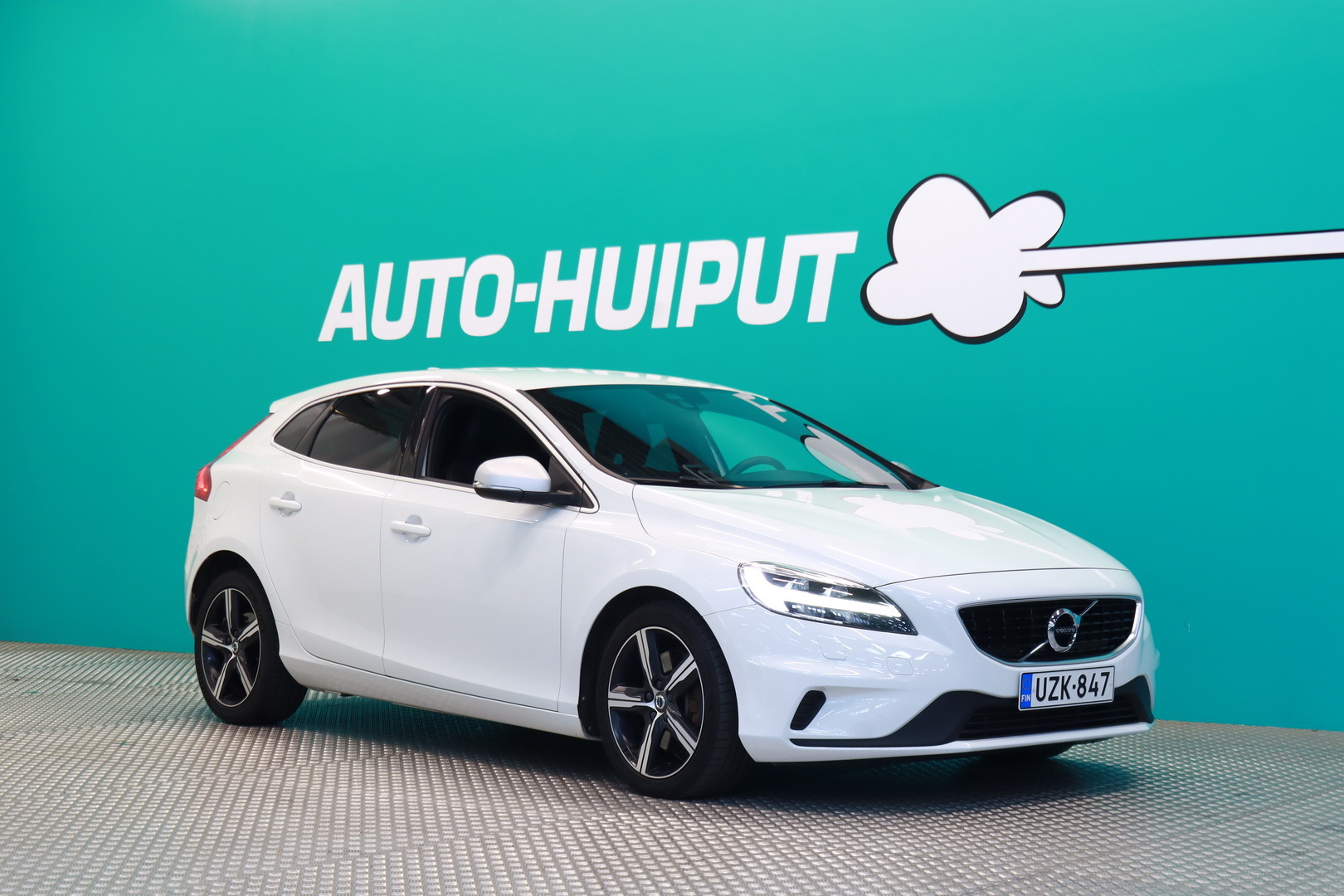 Volvo - V40