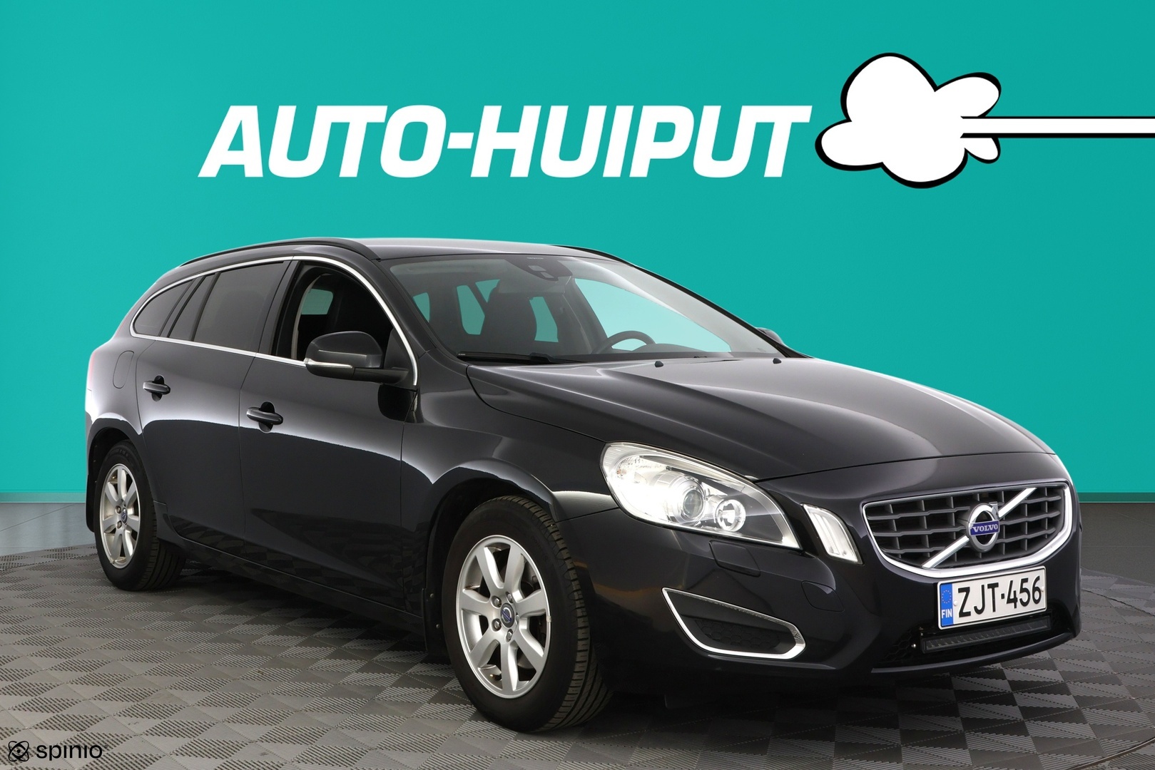 Auto Volvo V60