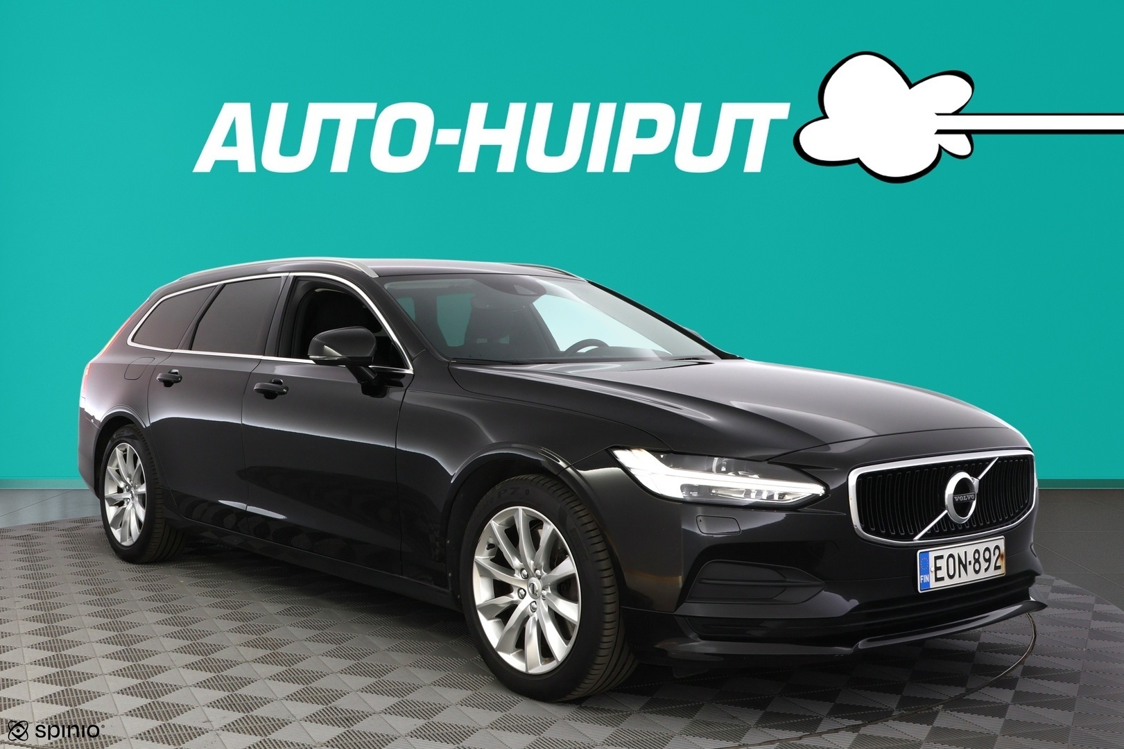 Auto Volvo V90