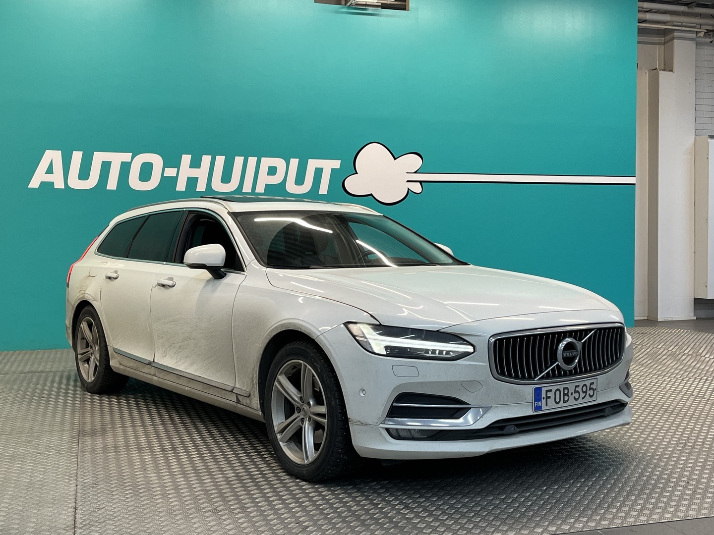 Volvo - V90