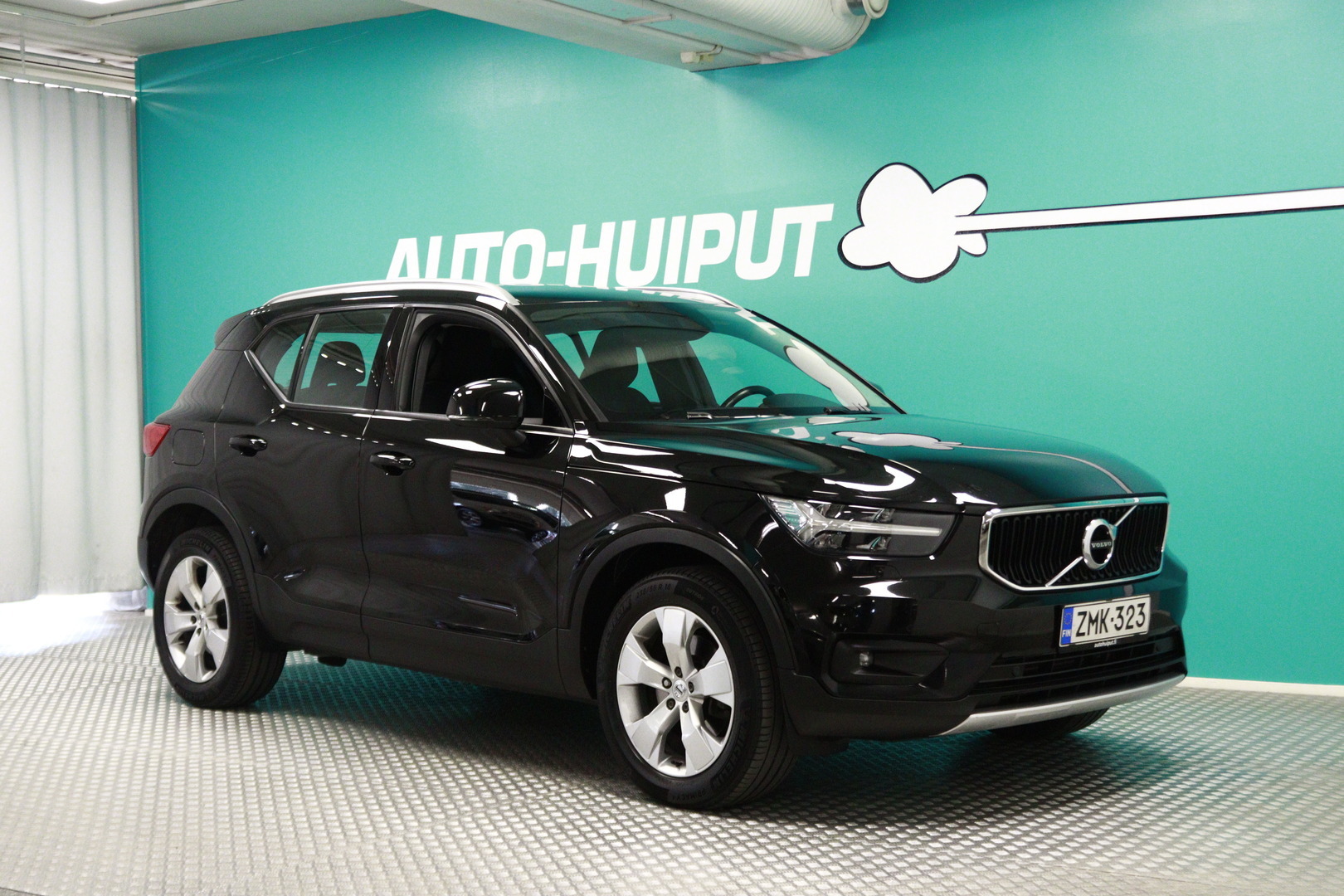 Volvo - XC40