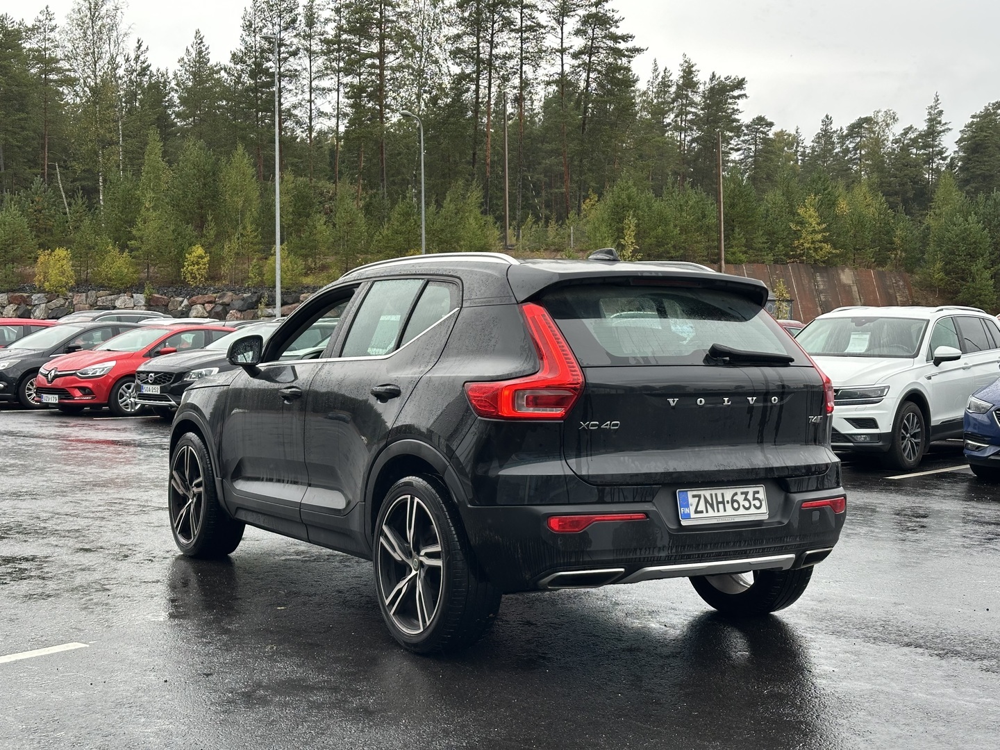 Volvo XC40 2020, kuva 3/10