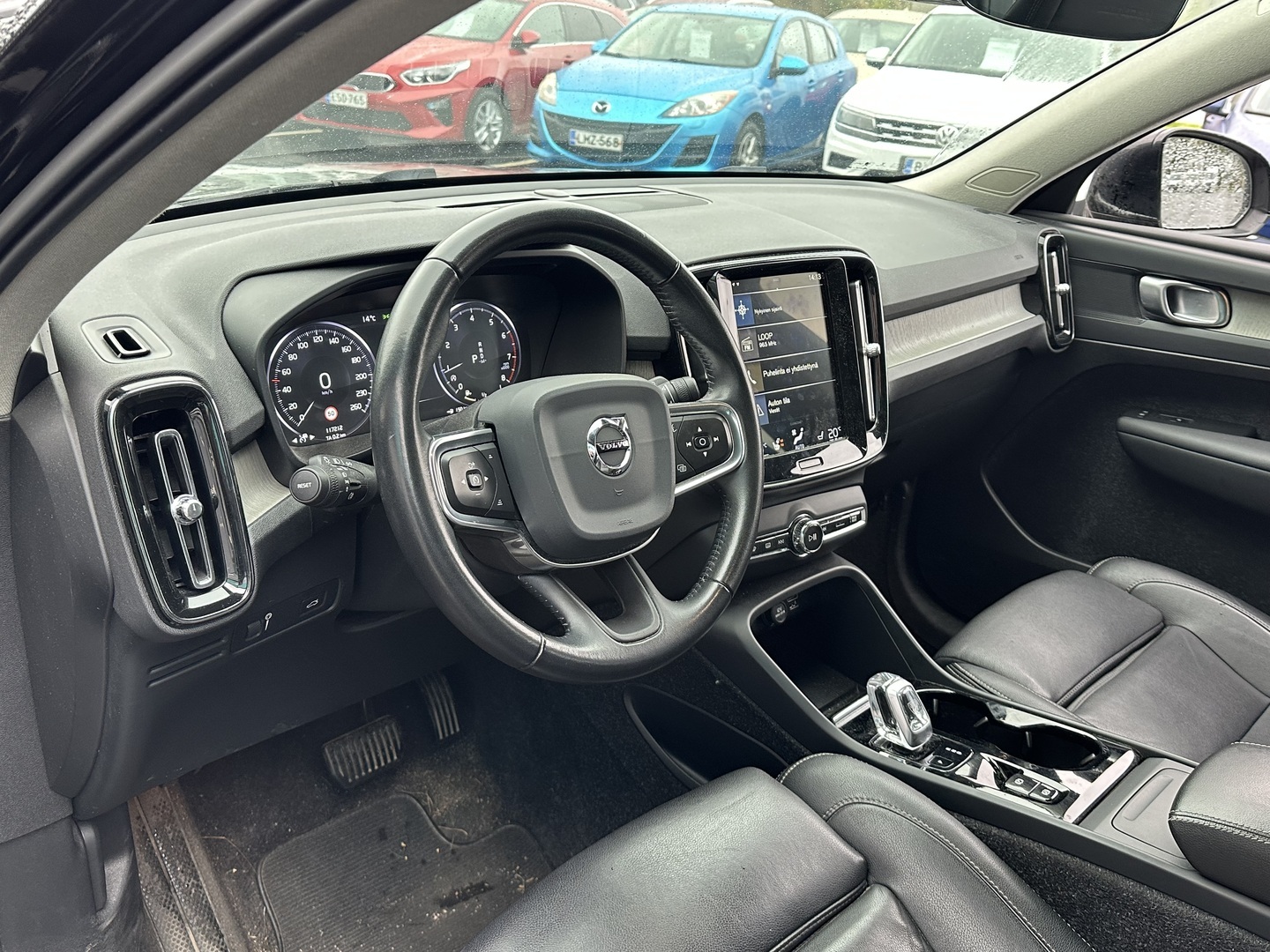 Volvo XC40 2020, kuva 6/10
